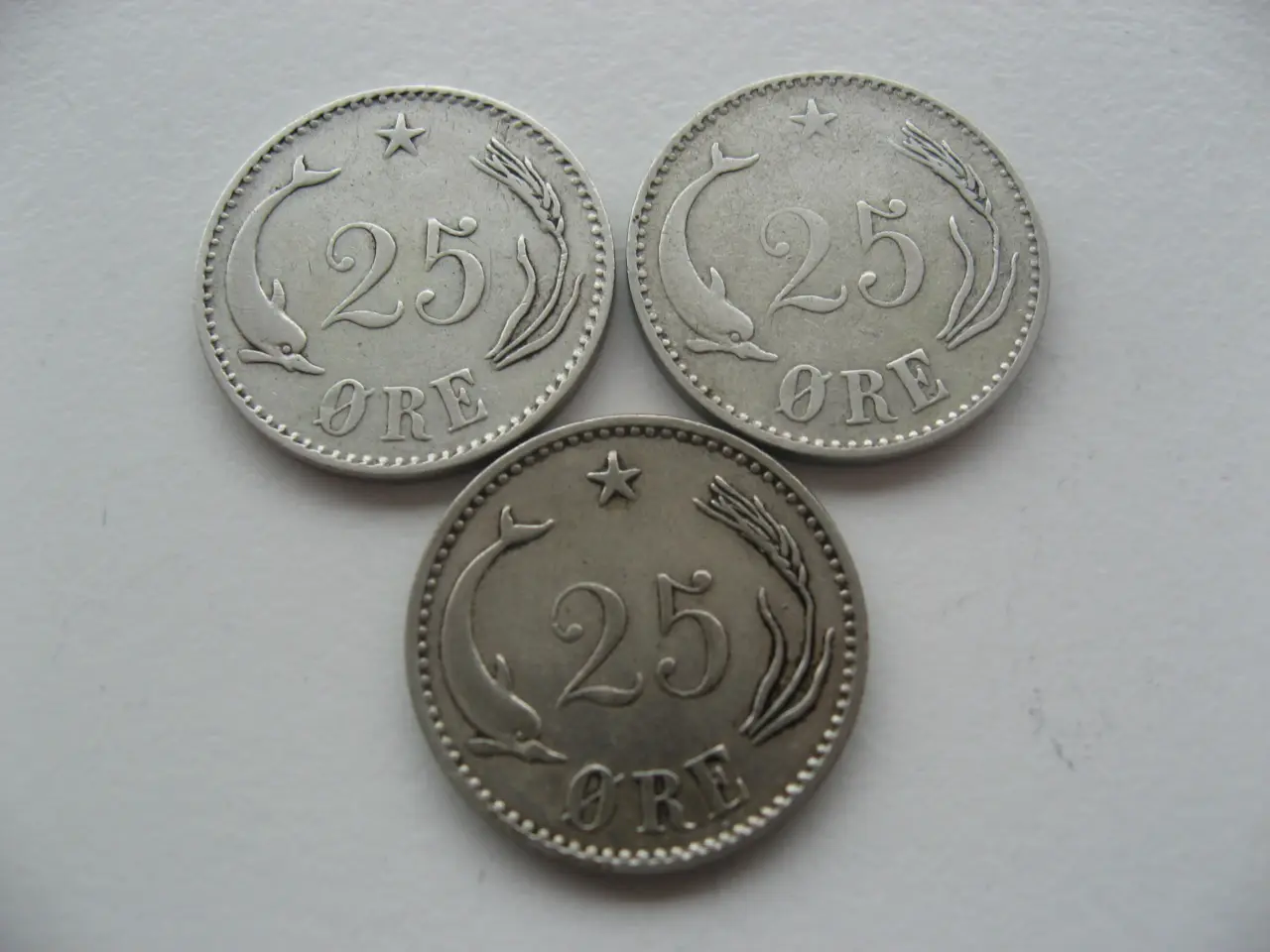 Billede 2 - Flotte/Pæne delfin sølv 25 ører 1891,1894,1900