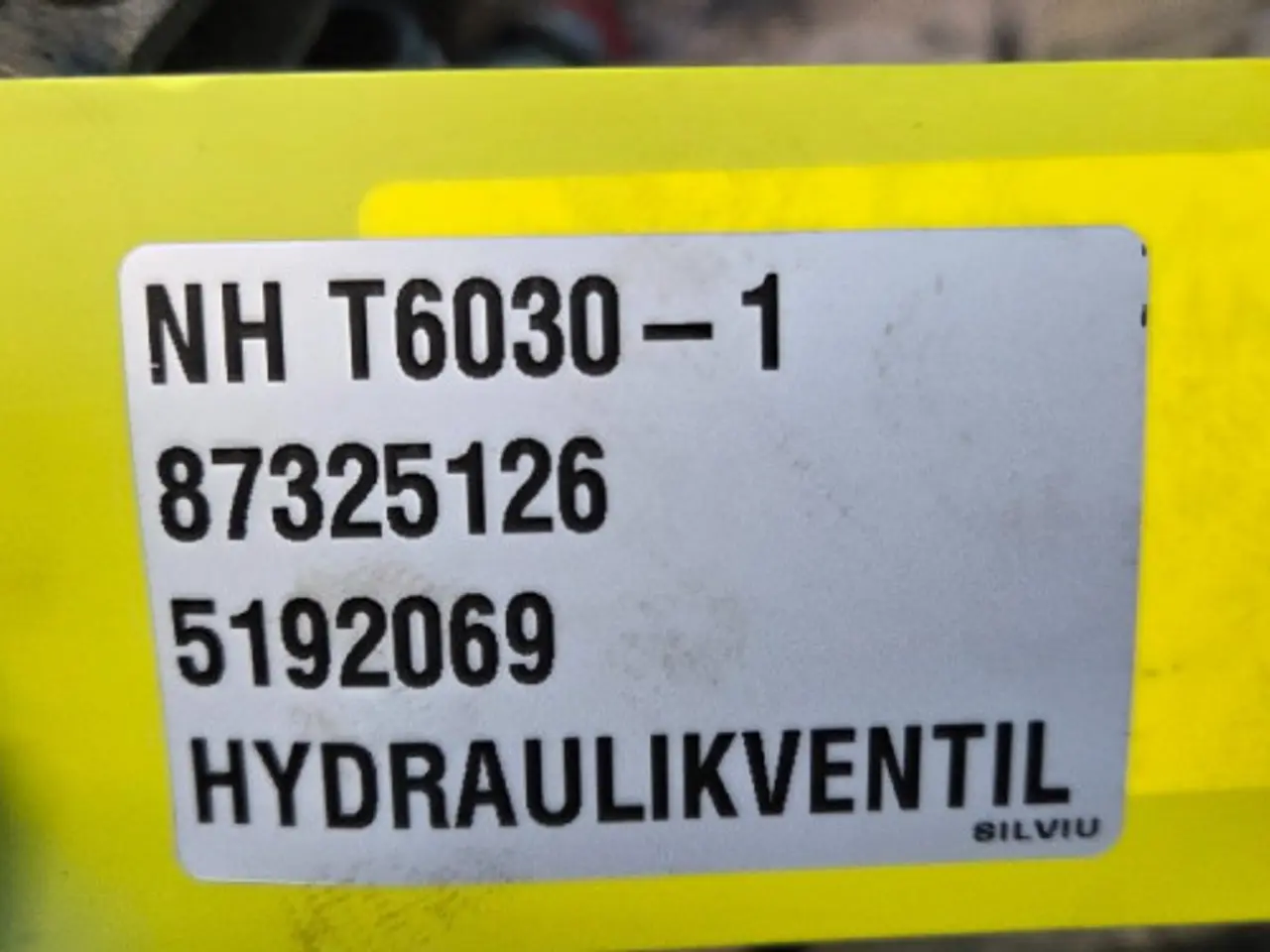 Billede 14 - New Holland T6030 Hydraulikventil 87325126