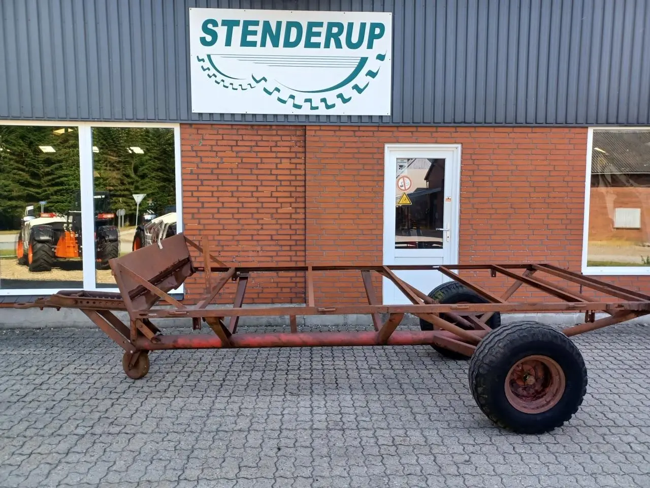Billede 1 - - - - HALMVOGN