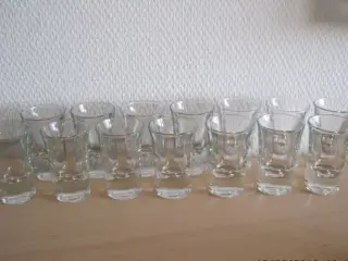 Glas