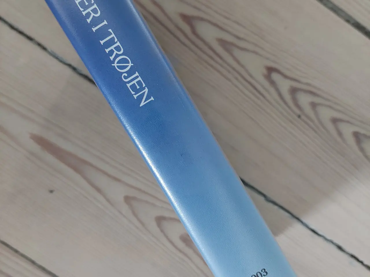Billede 3 - Piger i trøjen på VHS