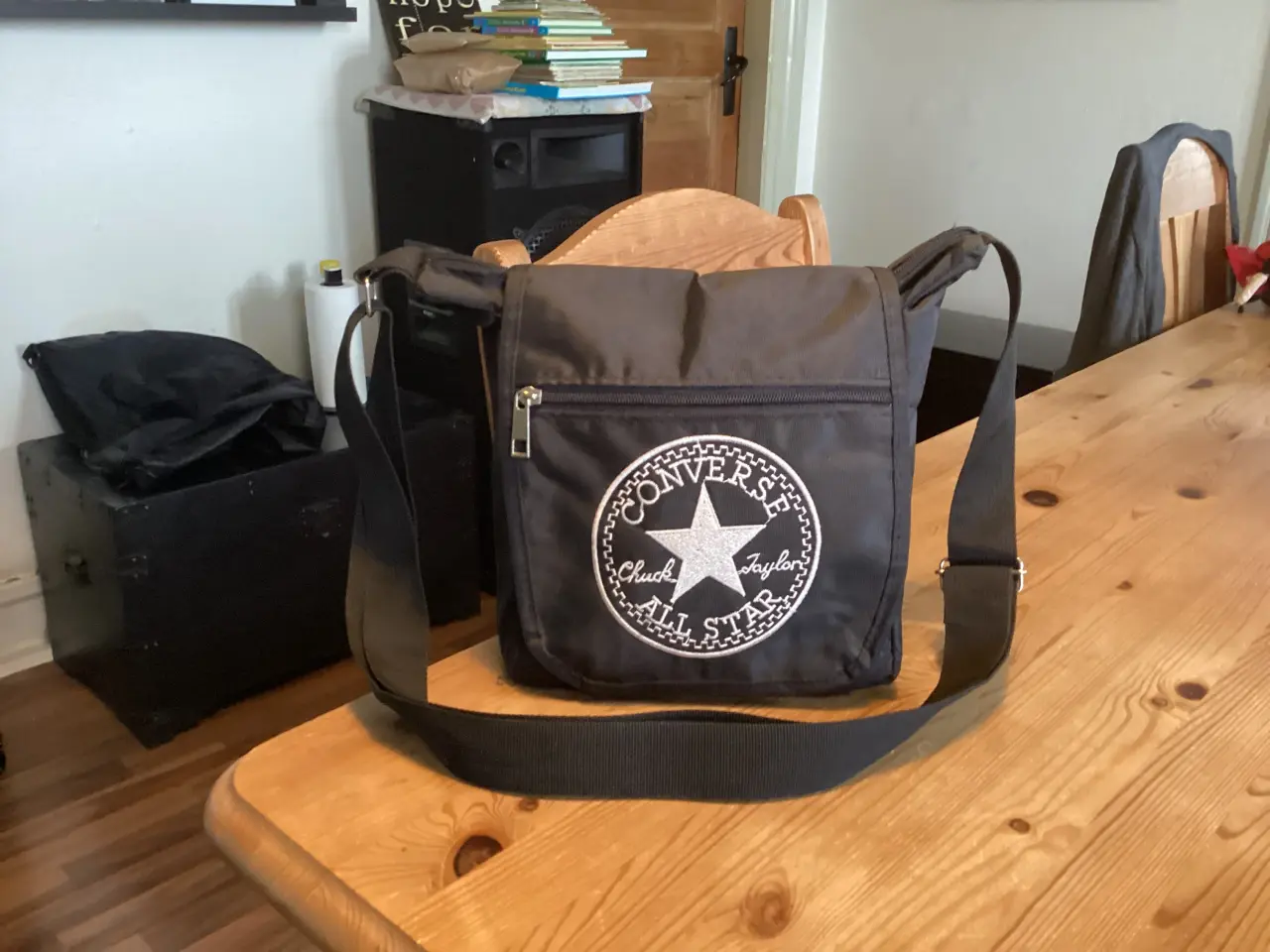 Billede 1 - Converse, Disel, Octopus Tasker/ Punge