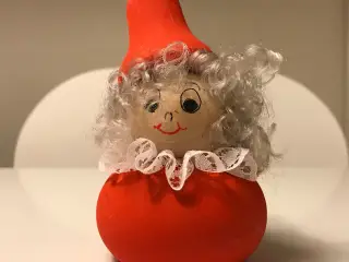 Nissepige i træ