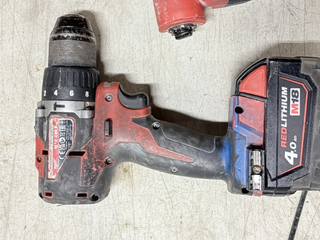 Billede 7 - Milwaukee M18 støvsuger, stiksav og multicutter med 4 Ah batteri
