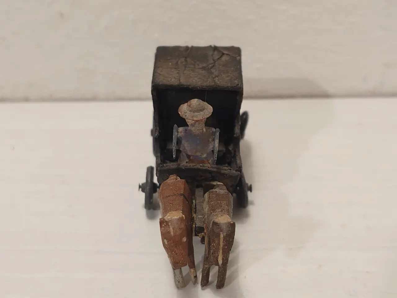 Billede 1 - Erzgebirge: Droche med kusk.Ca 1920