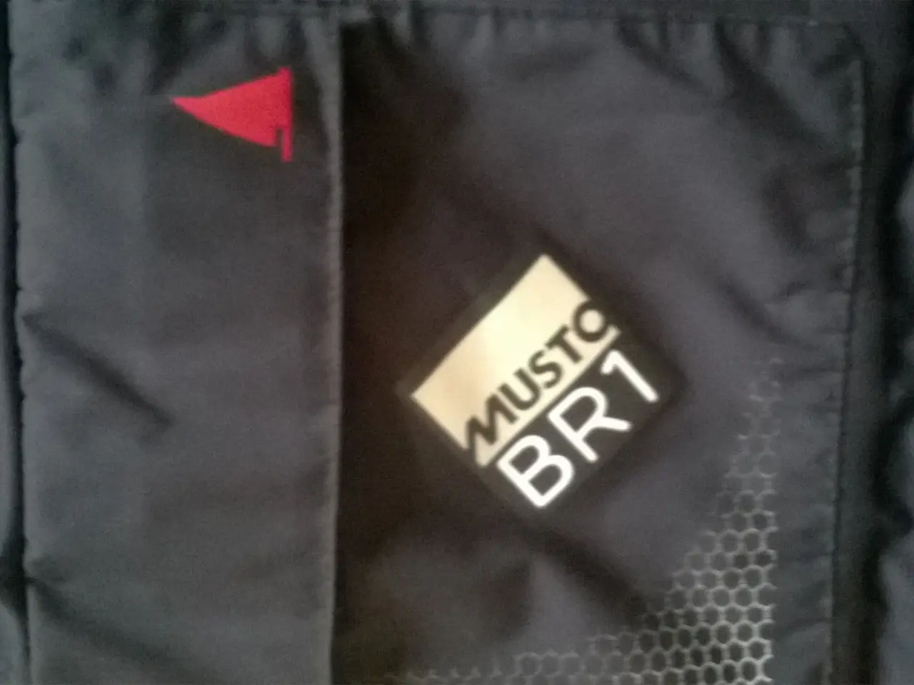 Billede 1 - Musto sejlerbukser 7-8 år