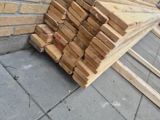 fyrretræsbrædder 4.2m