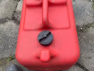 Benzin tank