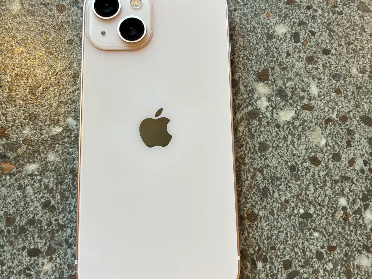 Billede 1 - iPhone 13 med 2 års garanti
