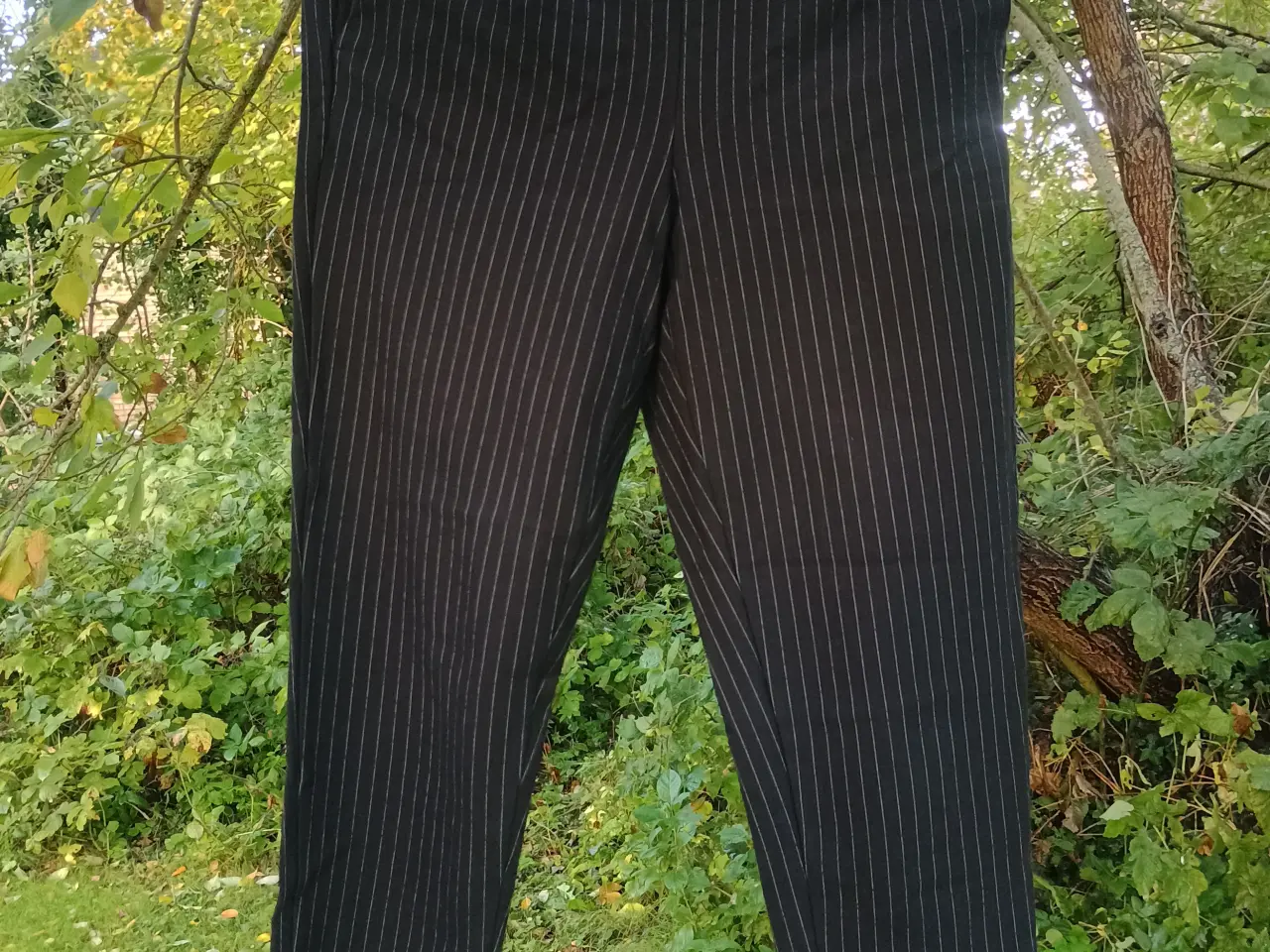Billede 8 - Blazerbukser, sort med hvide striber, XS