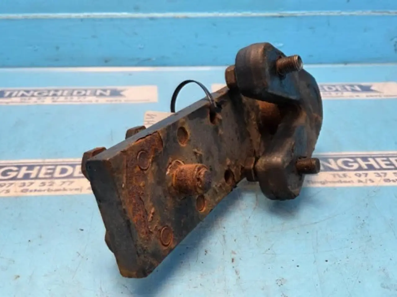 Billede 4 - New Holland TM190 Skærmholder 82025922