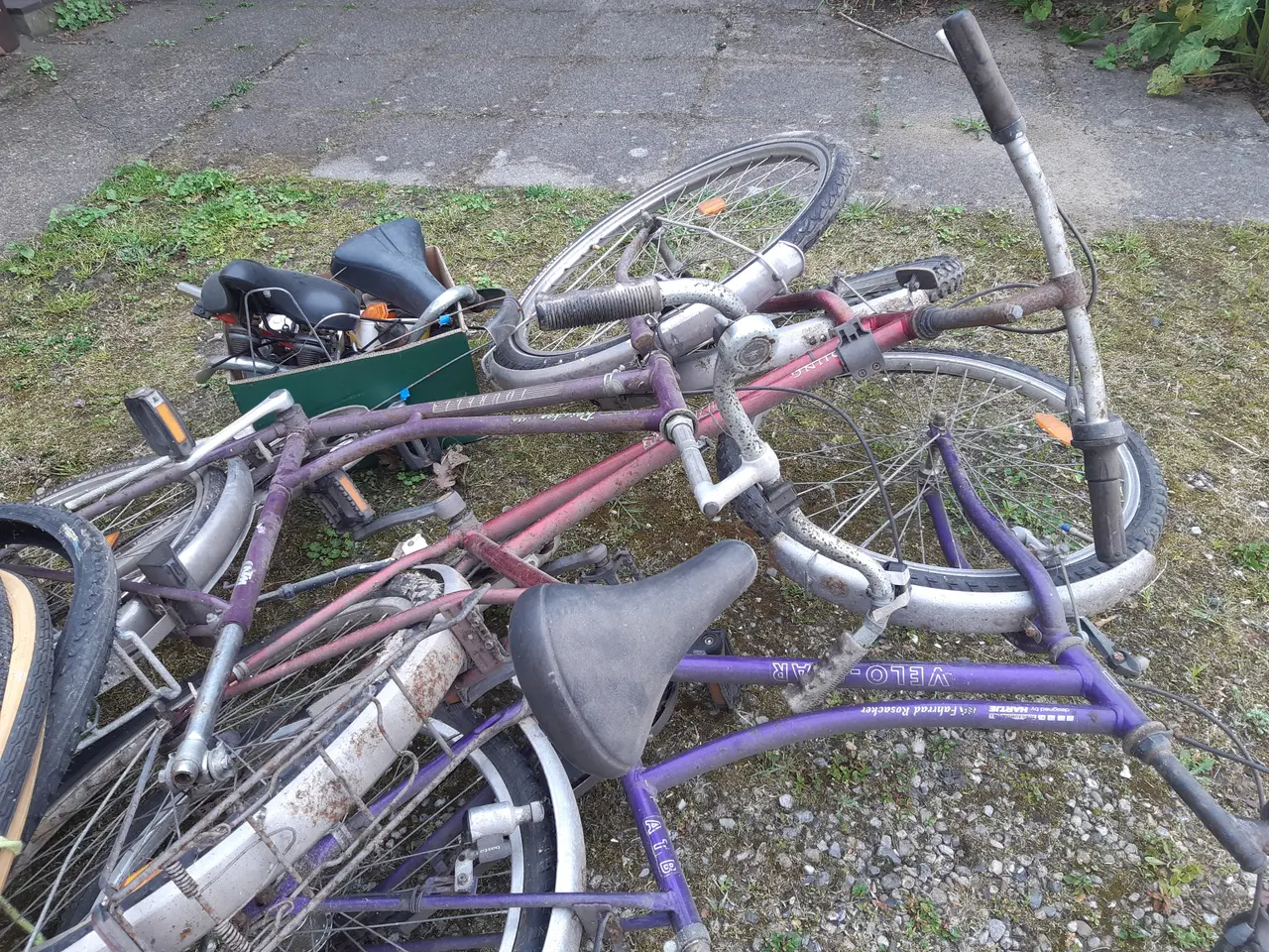 Billede 3 - 3 gamle cykelstel og diverse reservedele