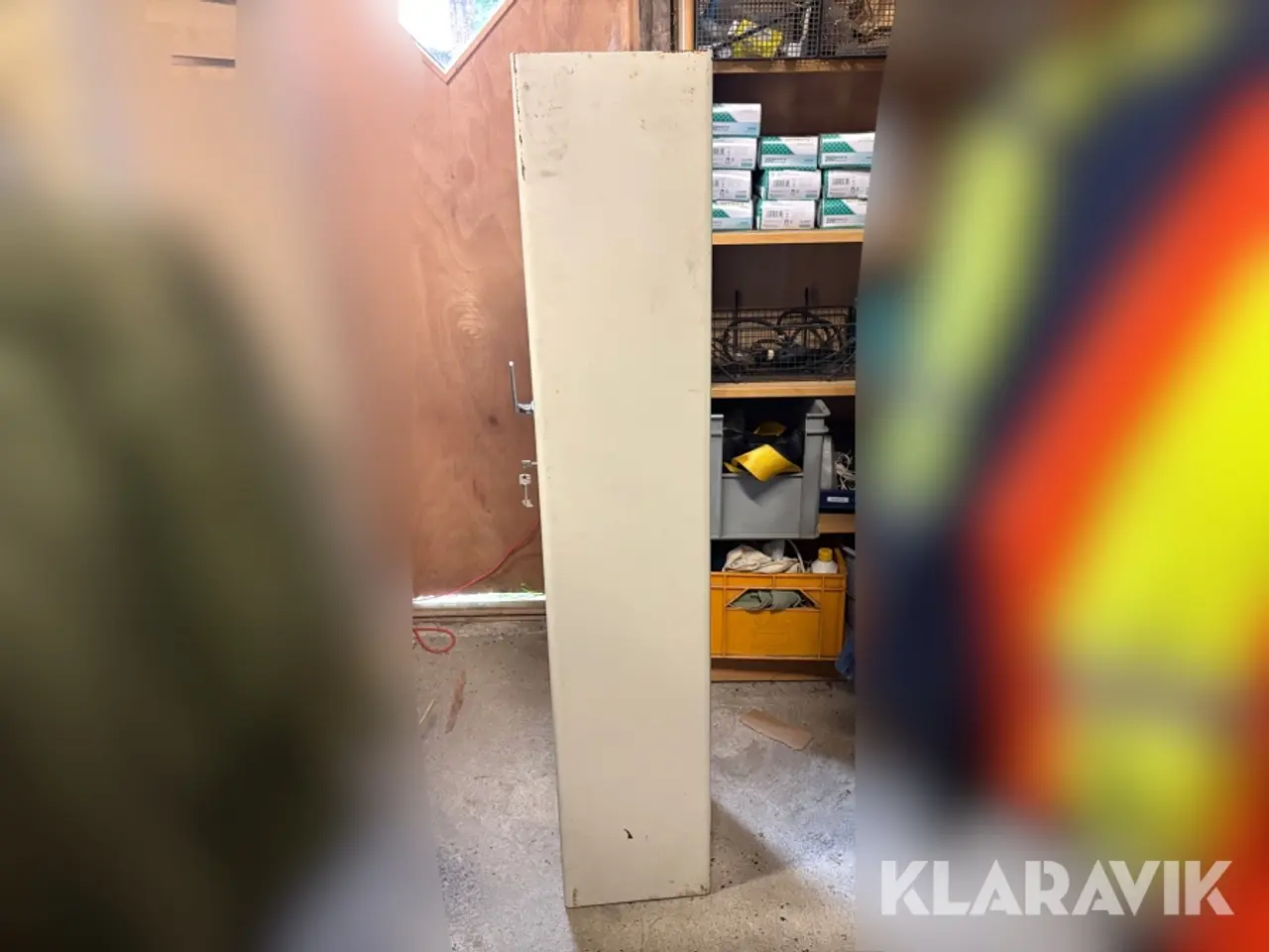 Billede 4 - Våbenskab