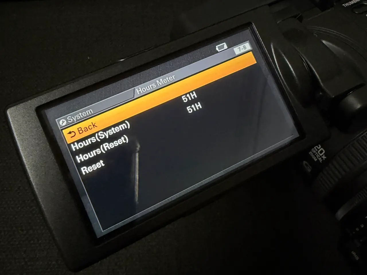 Billede 5 - Sony FDR-AX1 4K Camcorder – Kun 51 timer – Komplet