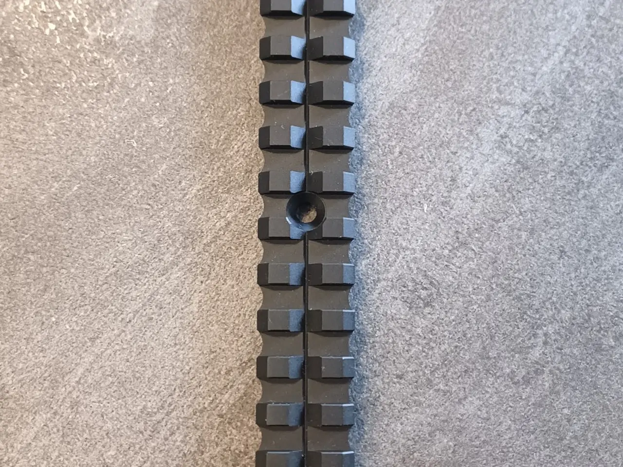 Billede 1 - Picatinny Rail 257mm