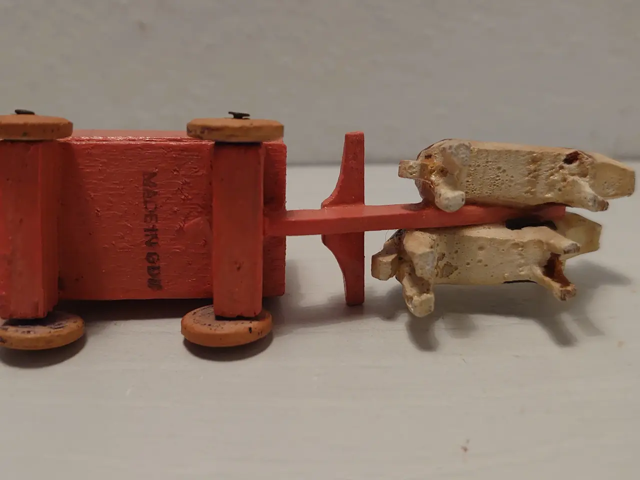 Billede 3 - Erzgebirge vogn oksetrukket med kusk. L.9,5cm