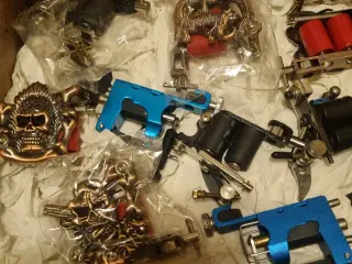 13 Tattoo maskiner