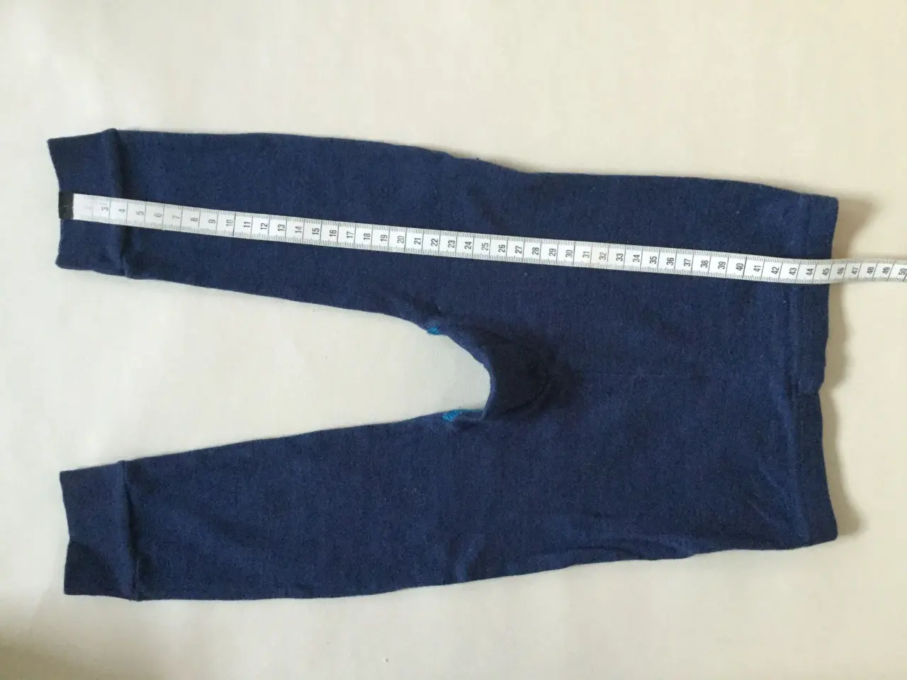 Billede 2 - Uld gamacher + Hættetrøje str. 80 - 30 kr