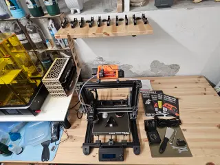 Prusa i3 mk3s og mmu2s samt BEAR 3d printer