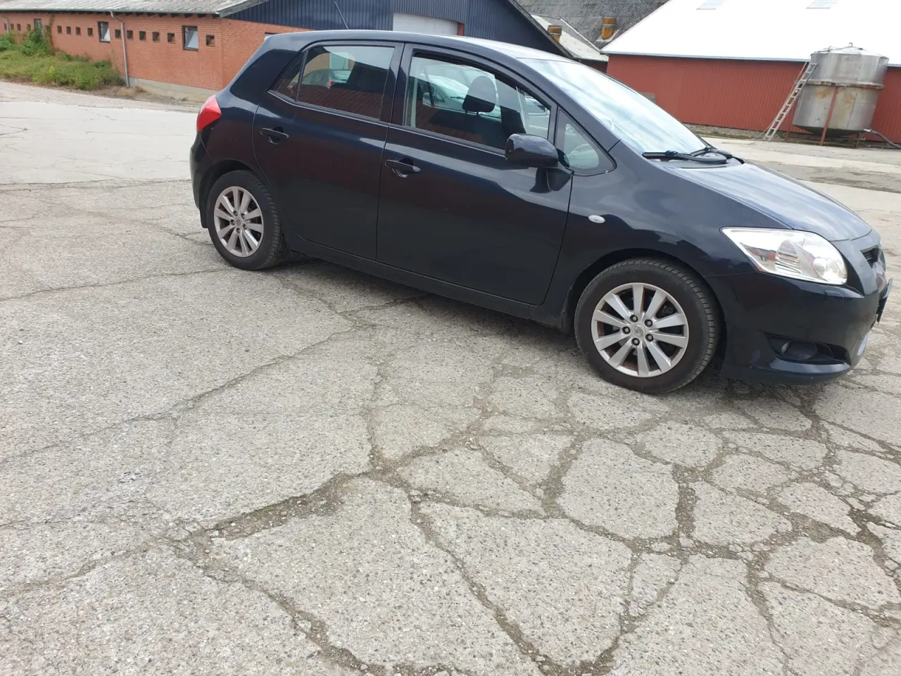 Billede 2 - Toyota. Auris 2,0 D-4d 5-dørs Hb D 6 gear