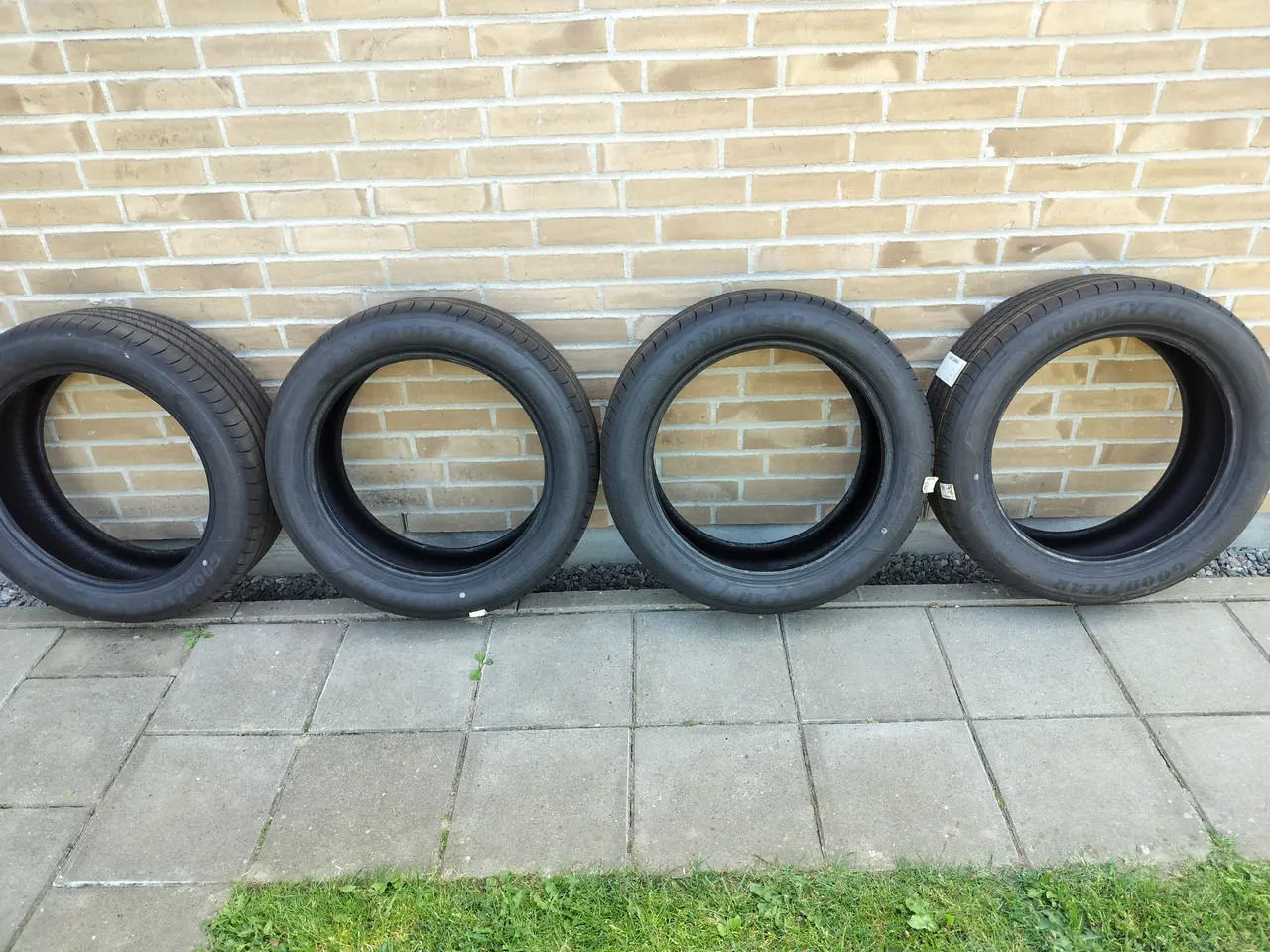 Billede 1 - GoodYear EfficientGrip 205/50-17 -93V