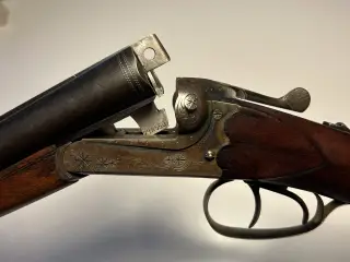 Haglgevær 12/76 SS
