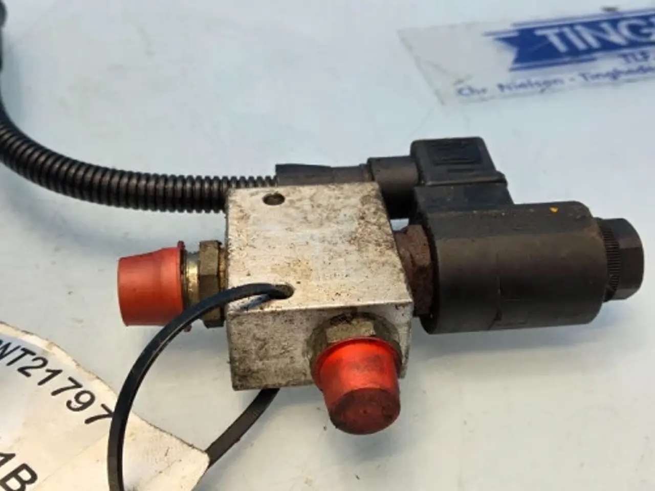 Billede 12 - Massey Ferguson 7274 Trykventil 45110054