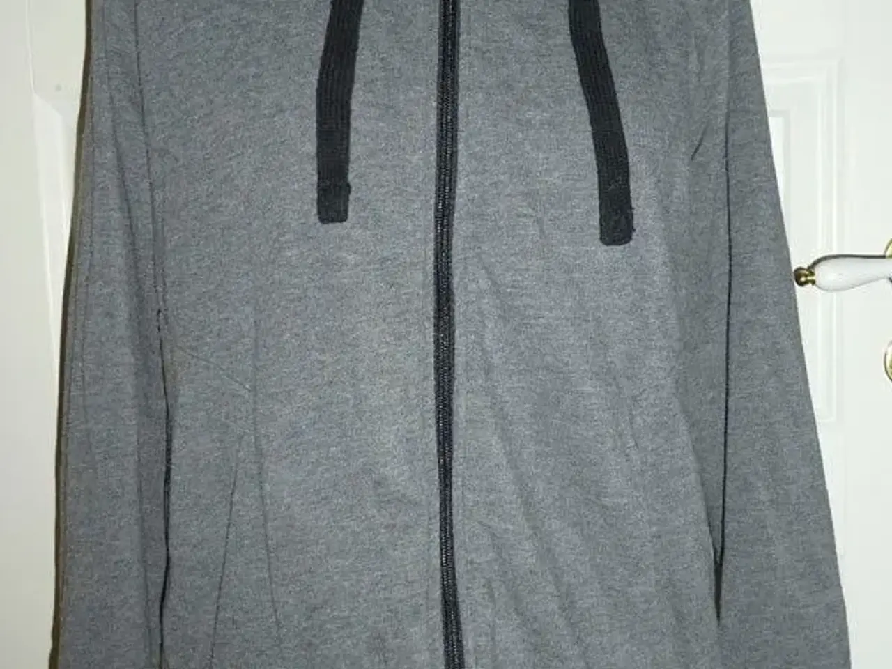 Billede 1 - Sewatshirt/sweatjakke
