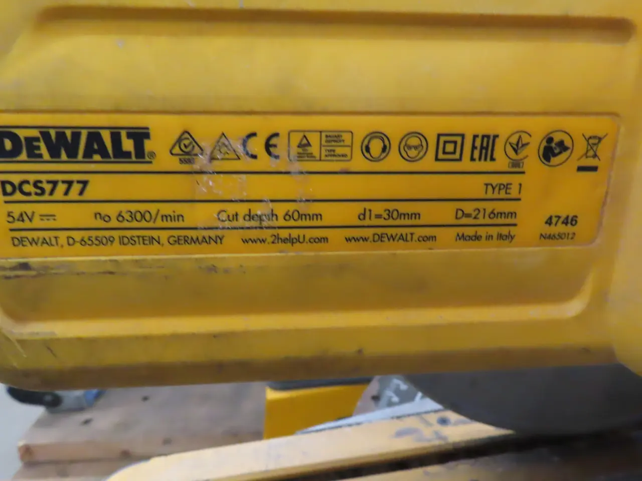 Billede 4 - Kap/geringssav samt arbejdebord DEWALT
