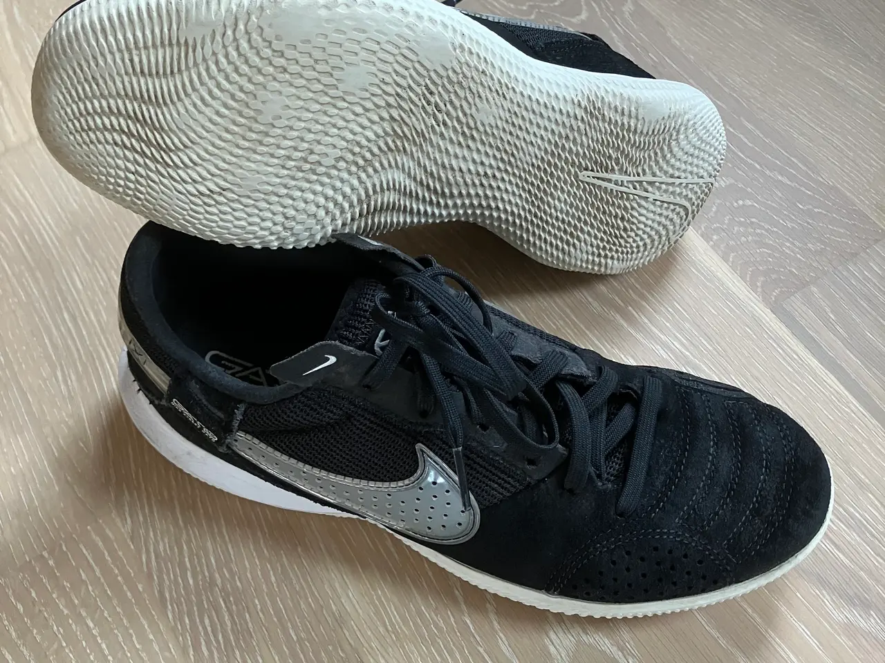 Billede 1 - Nike sko str 39.