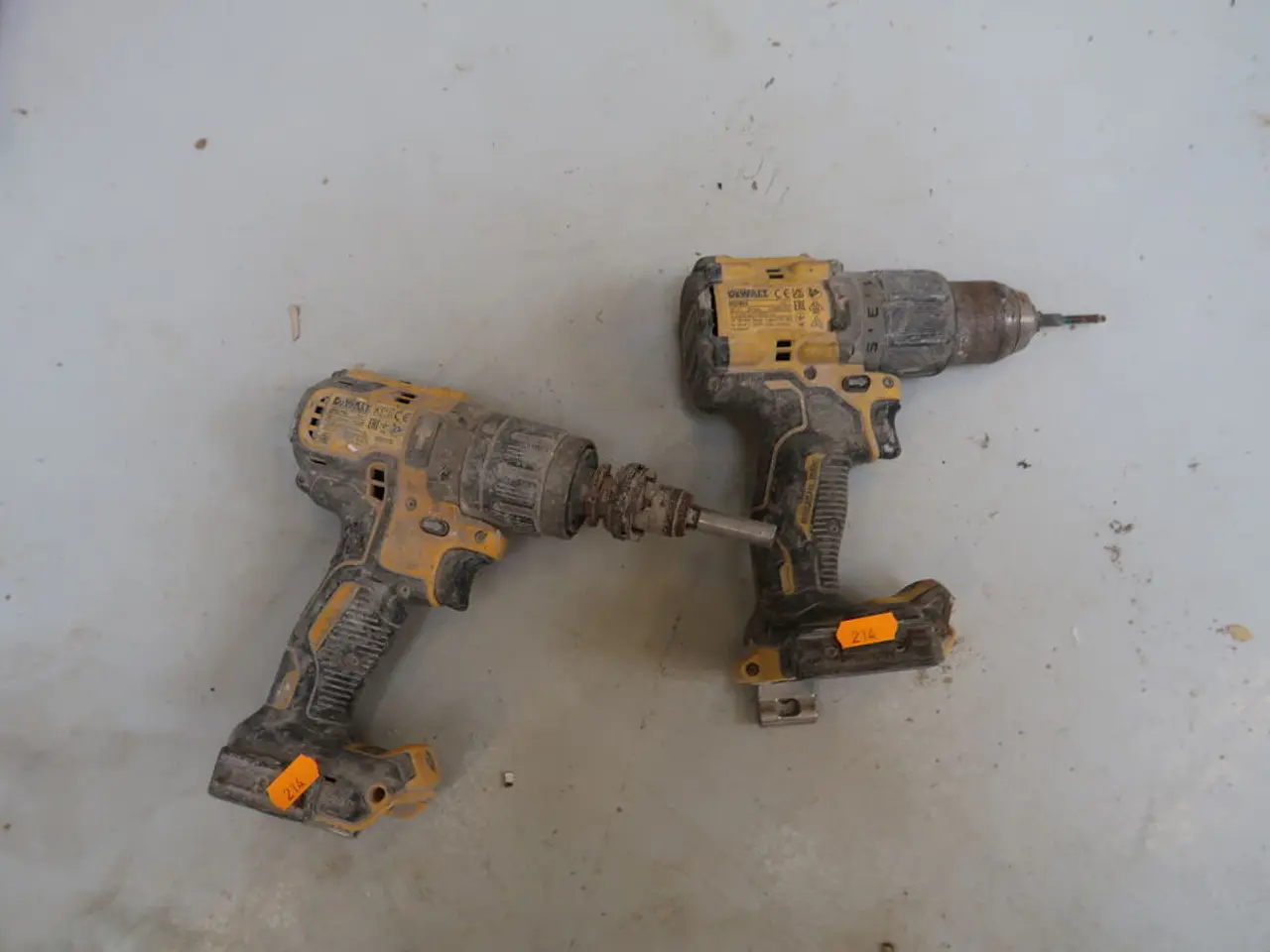 Billede 1 - 2 stk. akku bore/skruemaskiner DEWALT DCD801 m.fl.