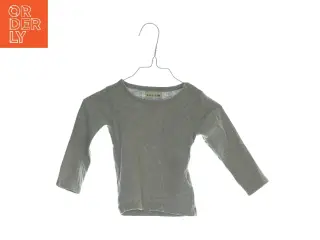 Bluse fra Bakito (str. 68)