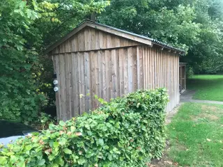 Garage udlejes til lager eller lign.