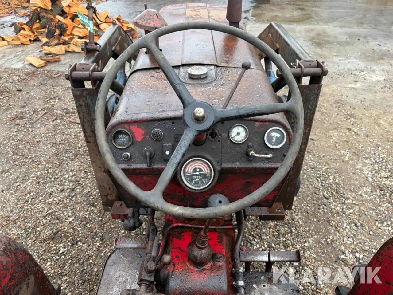Billede 9 - Veterantraktor IH 275 Diesel - med frontlæsser