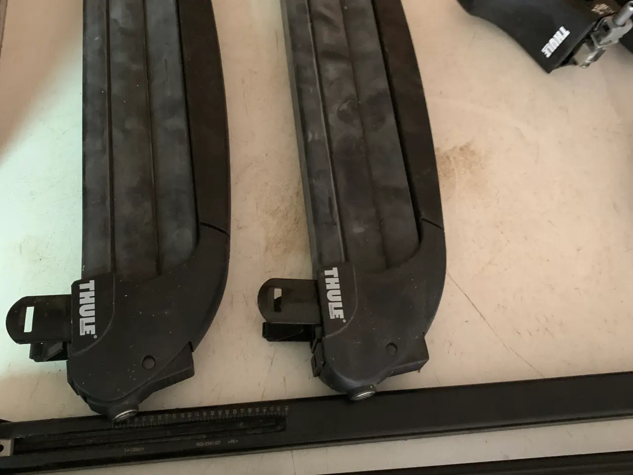 Billede 2 - Thule tagbøjler til Mercedes E (W212) 2009-2016,