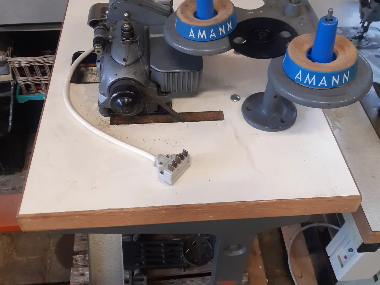Billede 2 - Singer overlocker