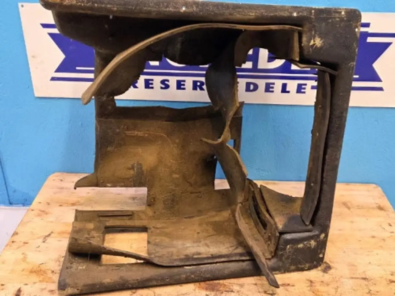 Billede 13 - Case 844S Dæksel 3221826R91
