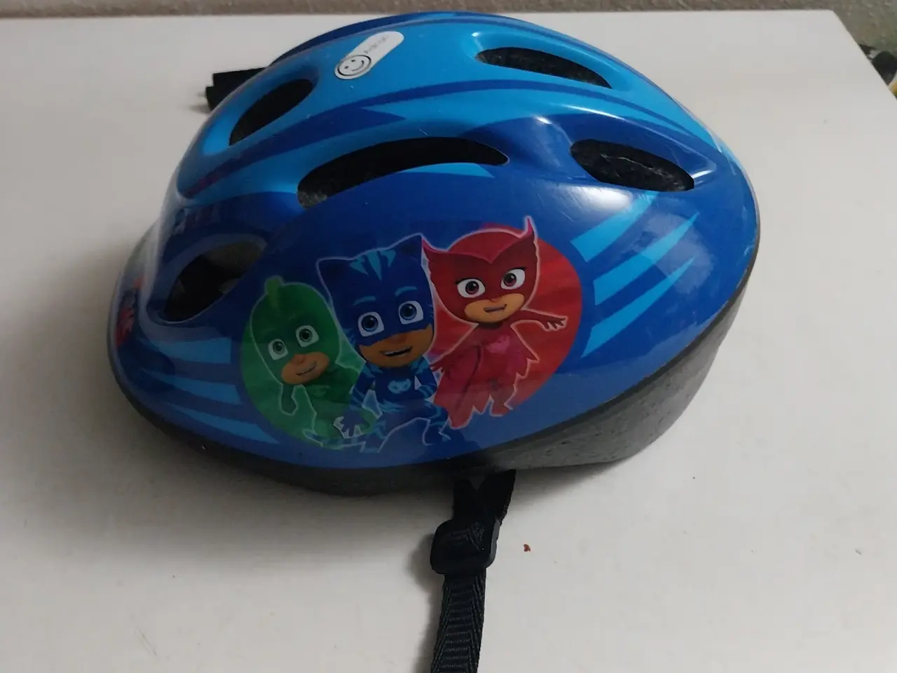 Billede 2 - Cykelhjelm med pyjamasheltene