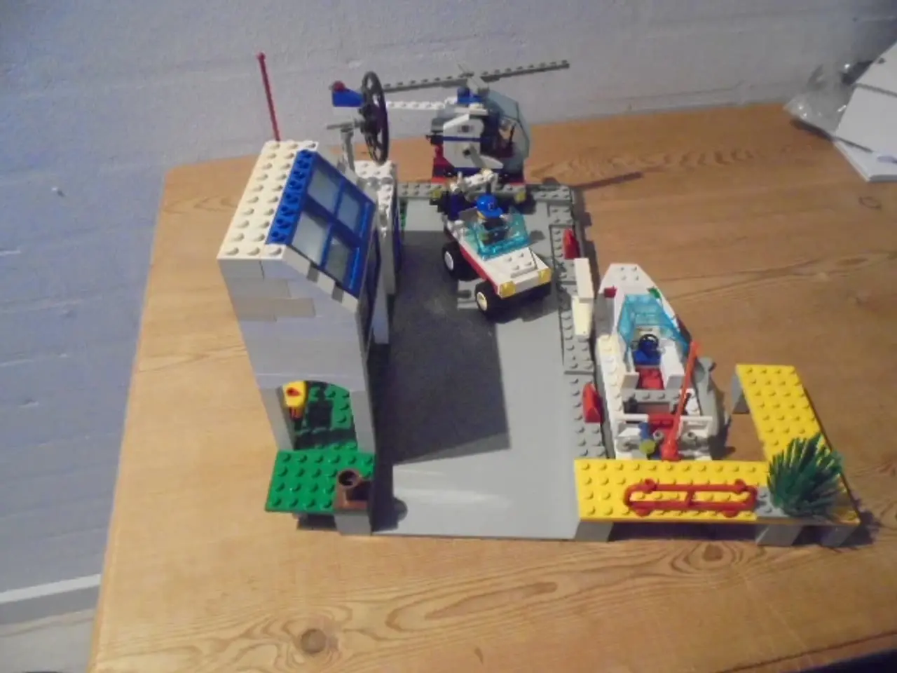 Billede 2 - LEGO Hurricane Harbour 6338