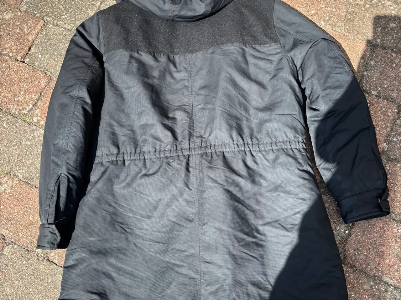 Billede 2 - Sort jakke str xl fra Filippa k