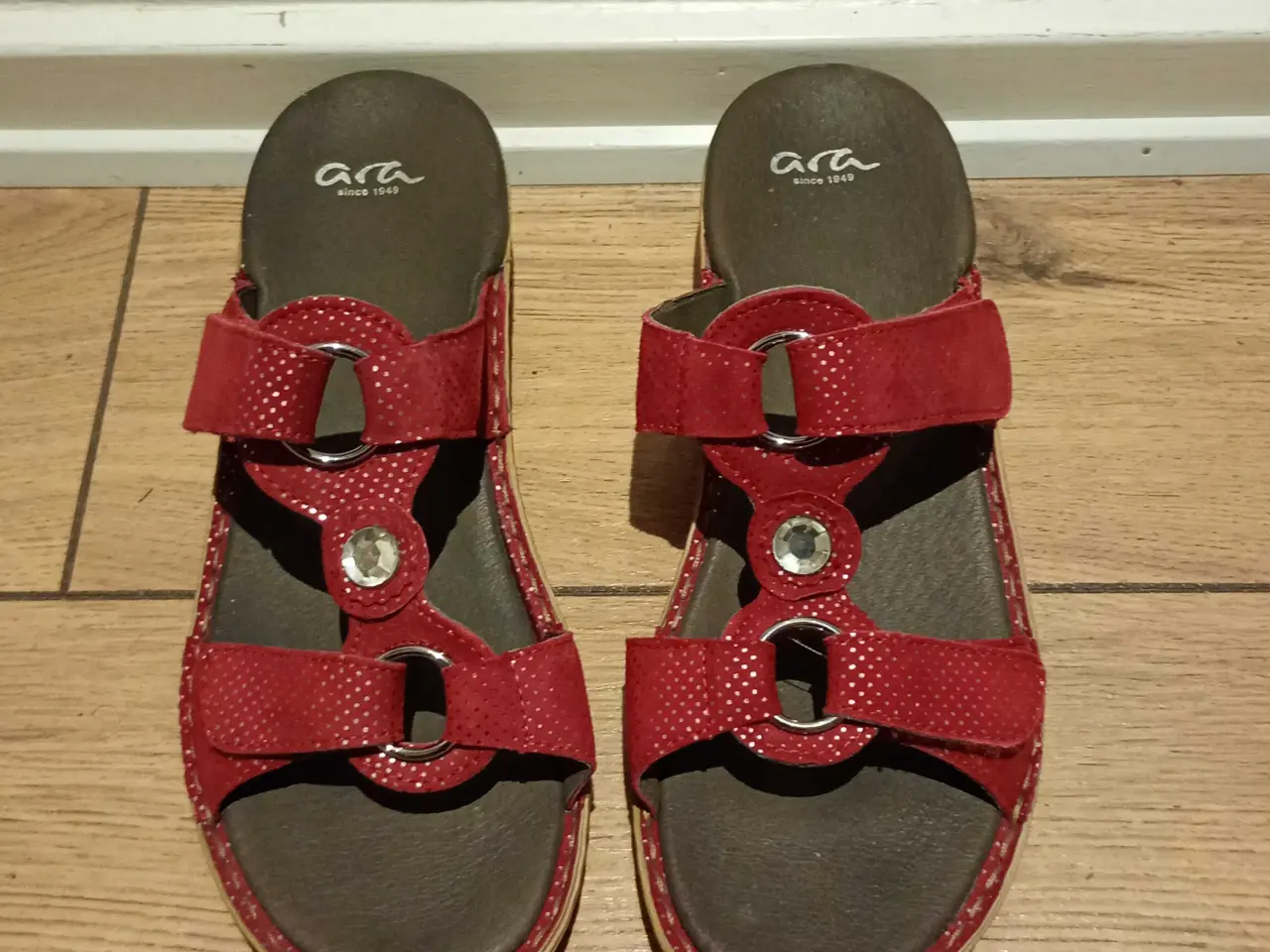 Billede 1 - Fine damesandaler, ARA, skind, str. 42.