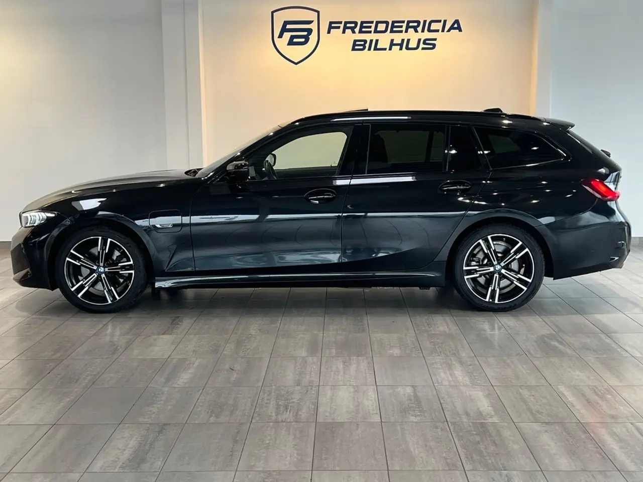 Billede 3 - BMW 330e 2,0 Touring M-Sport xDrive aut.
