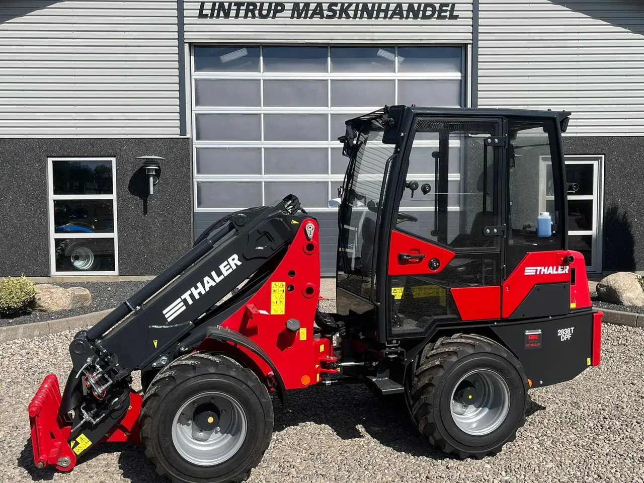 Billede 1 - Thaler 2838T DPF teleskoparm, kabine og brede hjul