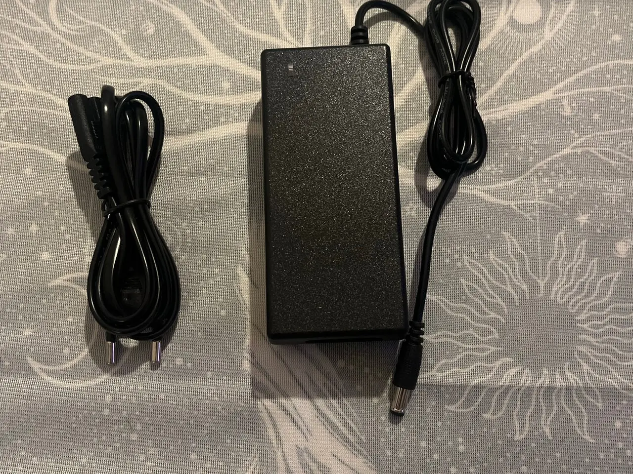 Billede 1 - Batterioplader 42V 2A til 36V batterier (SJT-85E)