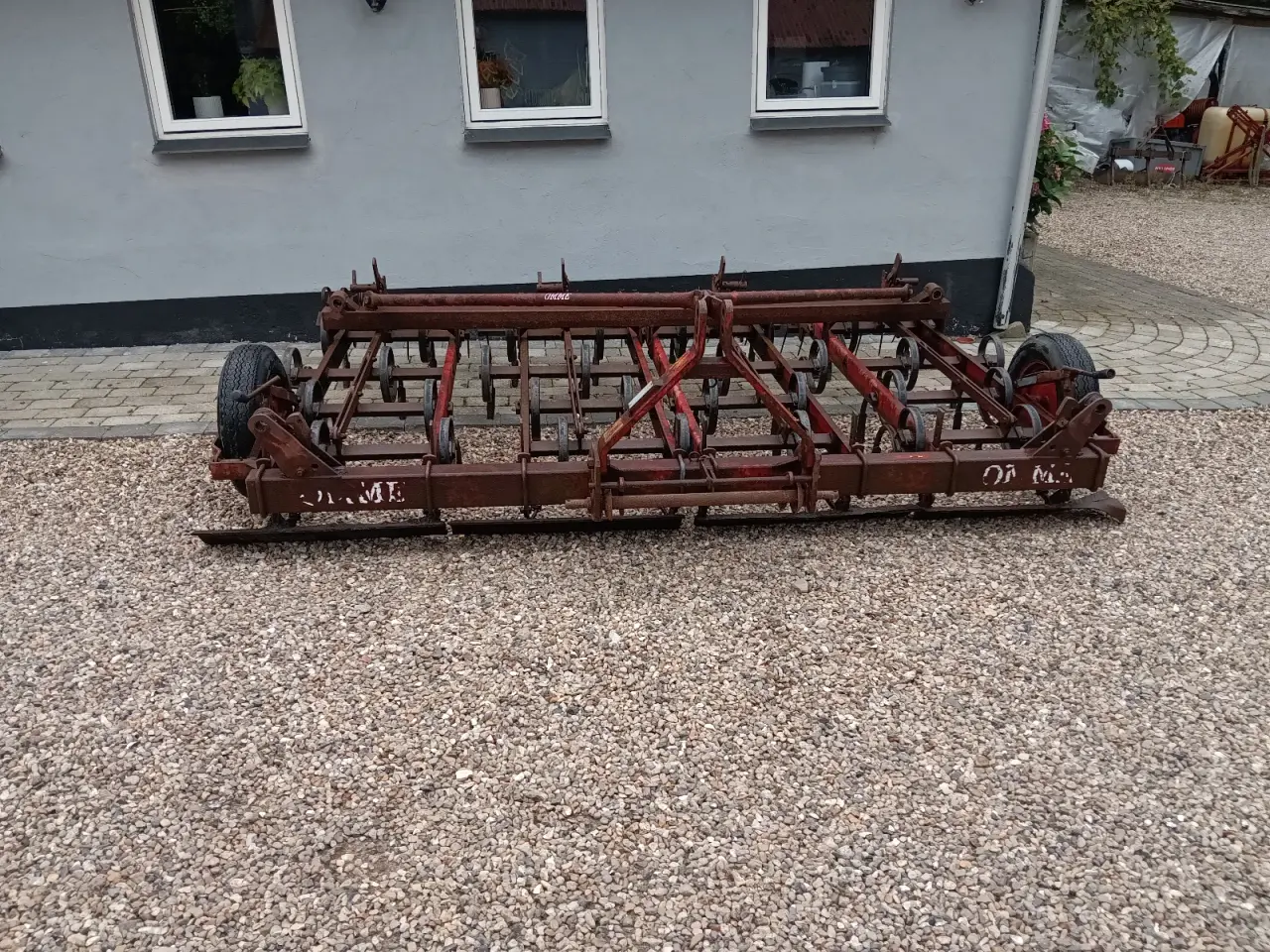 Billede 4 - 2,7 m Omme såbedsharve.