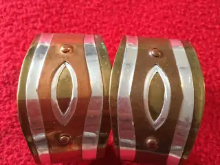 To stk ubrugte armbånd