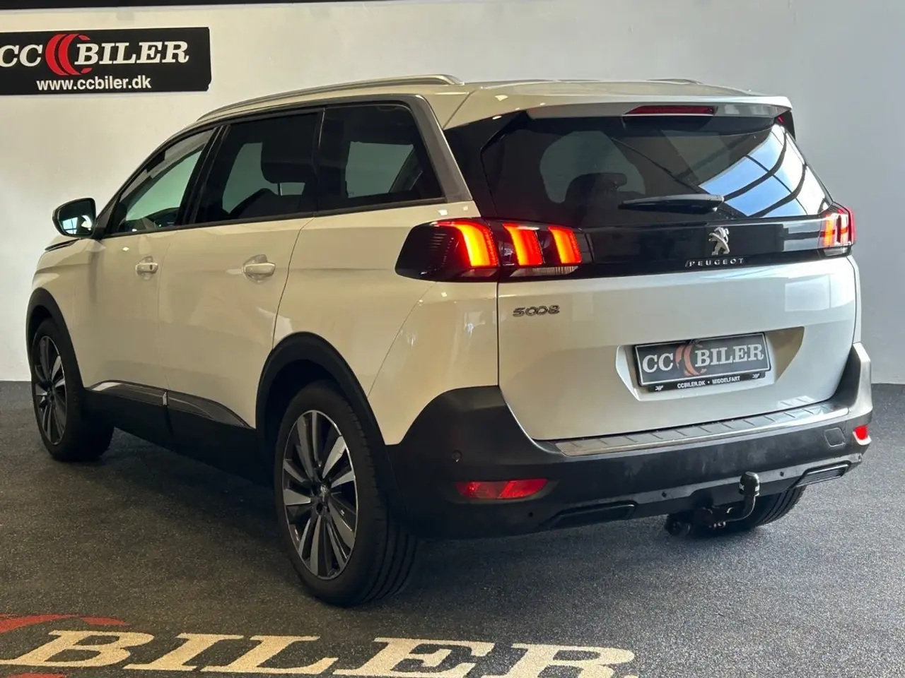 Billede 5 - Peugeot 5008 1,2 e-THP 130 Allure 7prs