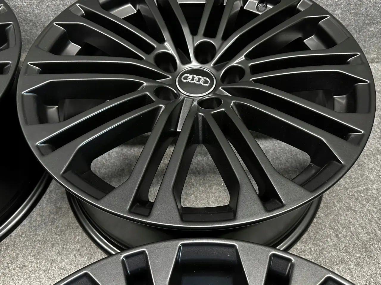 Billede 4 - AUDI A4 8W 8W0 B9 B8 B7 S-LINE 18 8J x 18" 5x112