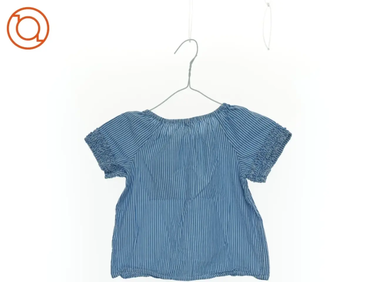 Billede 2 - T-Shirt fra Tommy Hilfiger (str. 122 cm)