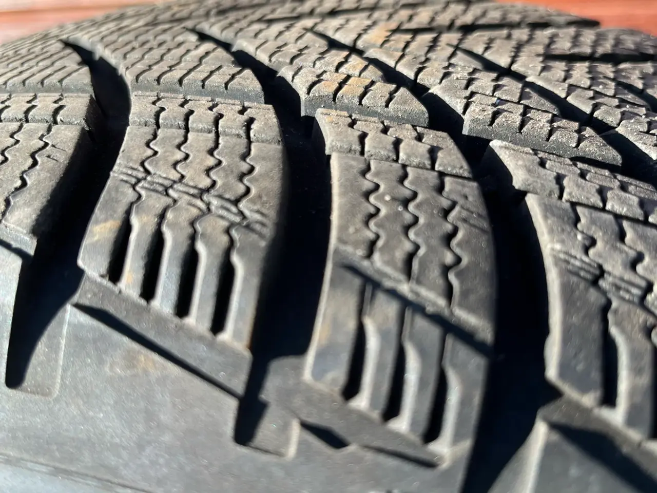 Billede 5 - Vinterdæk Goodyear 205/60 R16
